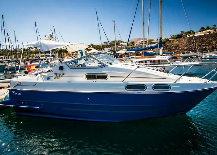 Botel Cozy Boat To Unwind By The Ocean Puerto Calero
